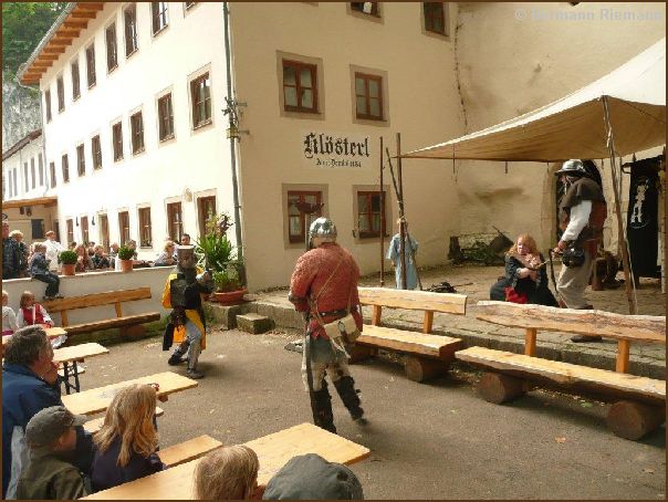 Kampf der Ritter um die sch�ne Maid